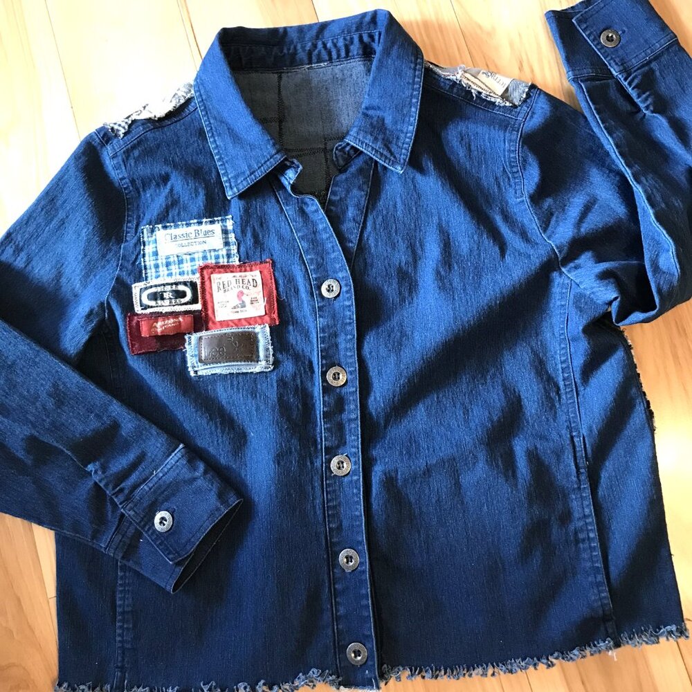 Upcycled Labels Jean Jacket Cropped Shirt Coat, Sewn-On Clothing Labels Sz S - M - Picture 9 of 16